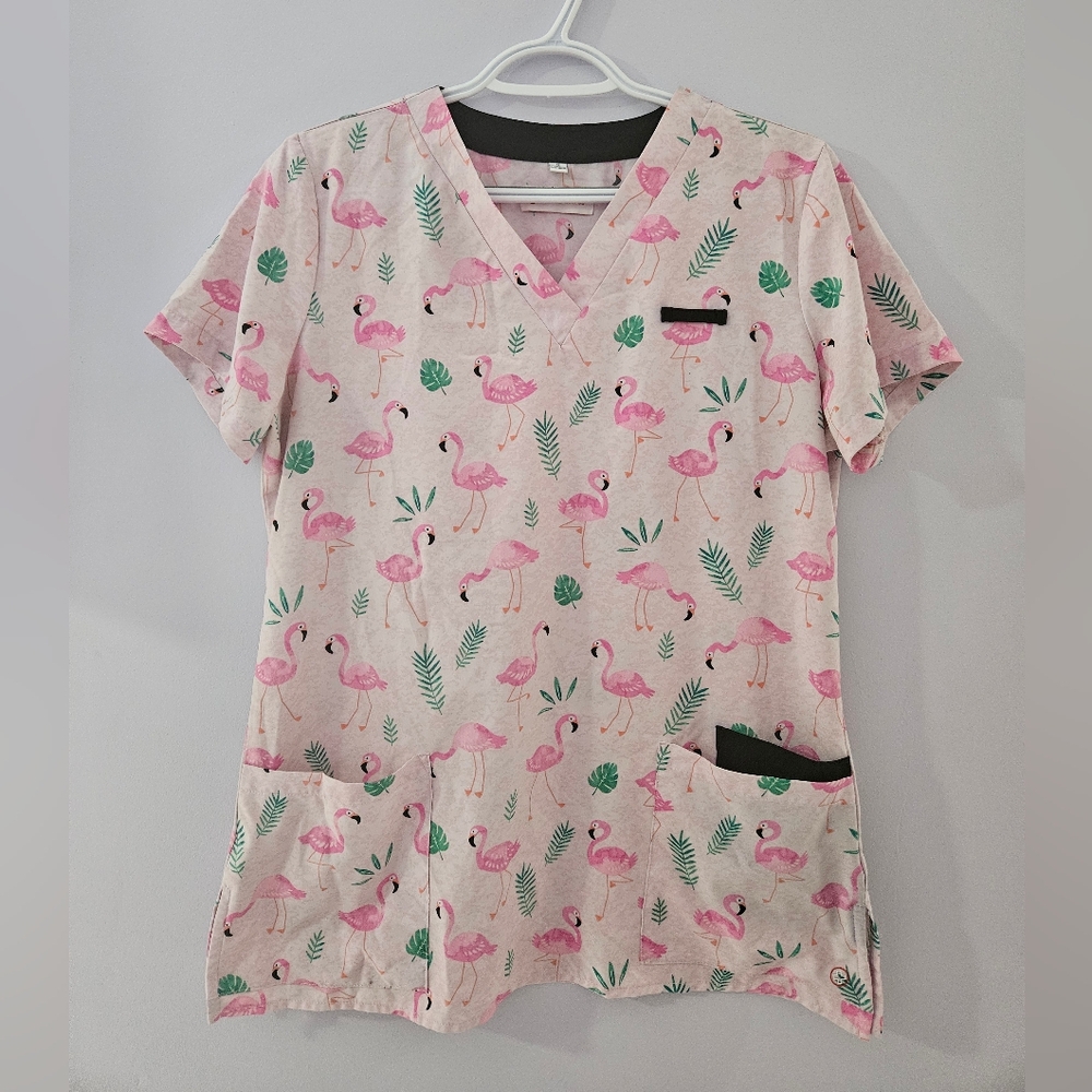 Flamingo Scrub top. White cross brand. Size small.